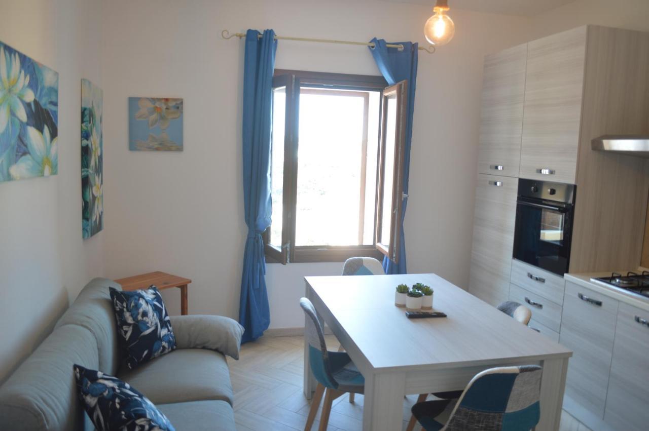 Casa Gialla Santa Teresa Gallura Bagian luar foto